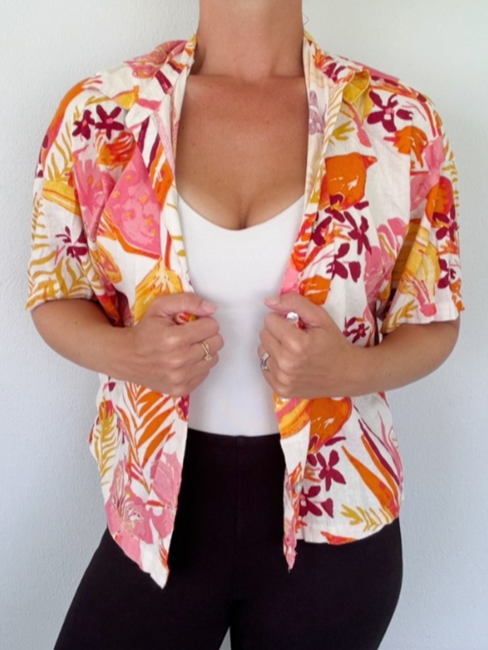 C&C California linen pink gold tropical floral fruit button down size medium